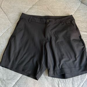 Lululemon commission 7” Medium 32 waist SHORT